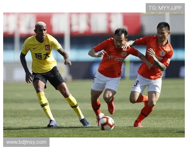 杭州篮球队耐力之争引发热议球迷观点各异引发关注